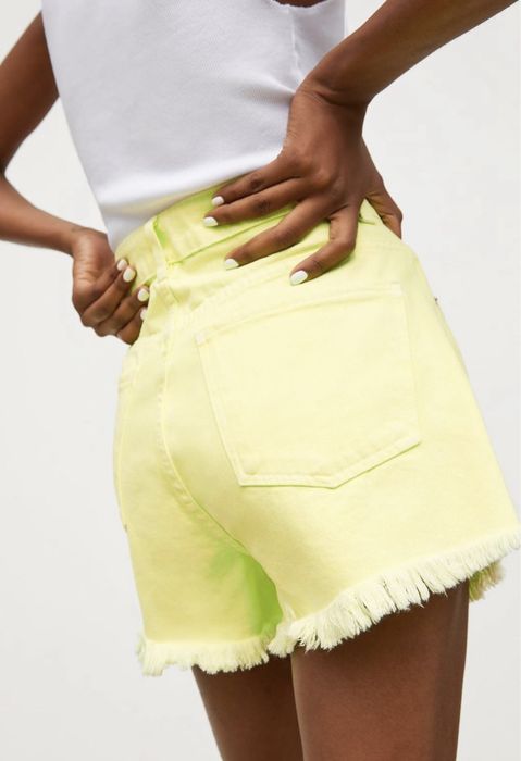 Pantaloni scurti Zara verde neon
