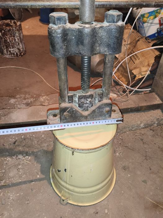 Тиски трубные советские