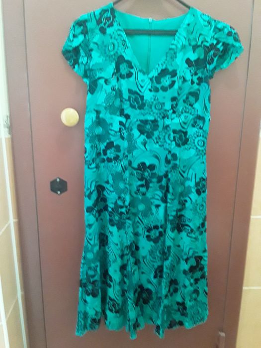 Продаются платья