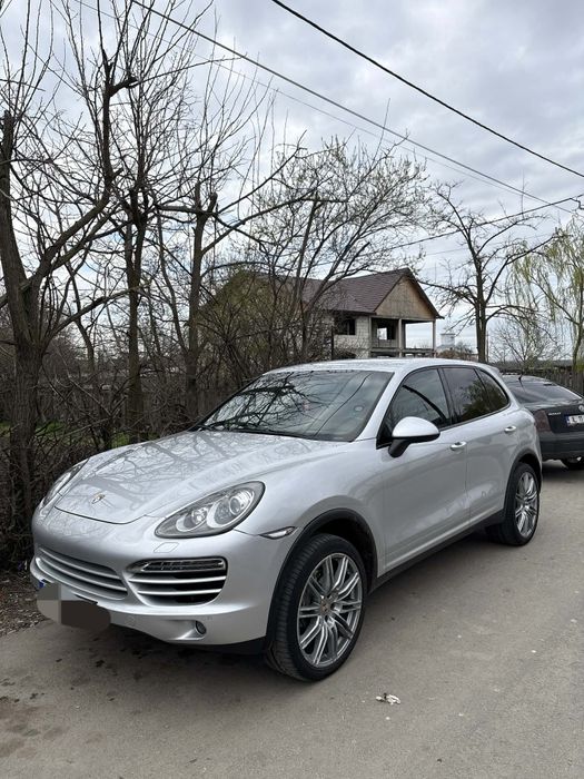 Vând Porche Cayenne 3.0 D