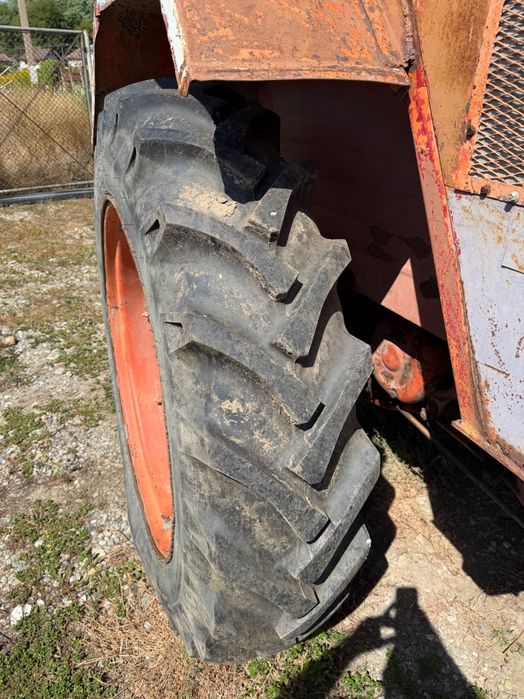 Tractor U650 în stare perfectă de funcționare.