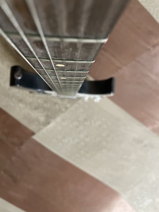 Ibanez Gitara narxini kelishamiz