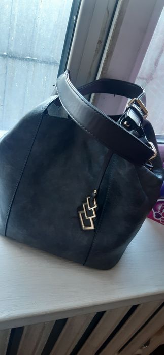 Срочно продам сумку 2000