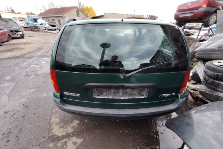 Bara fata Renault Megane 2000 1.6 MT (107 hp)