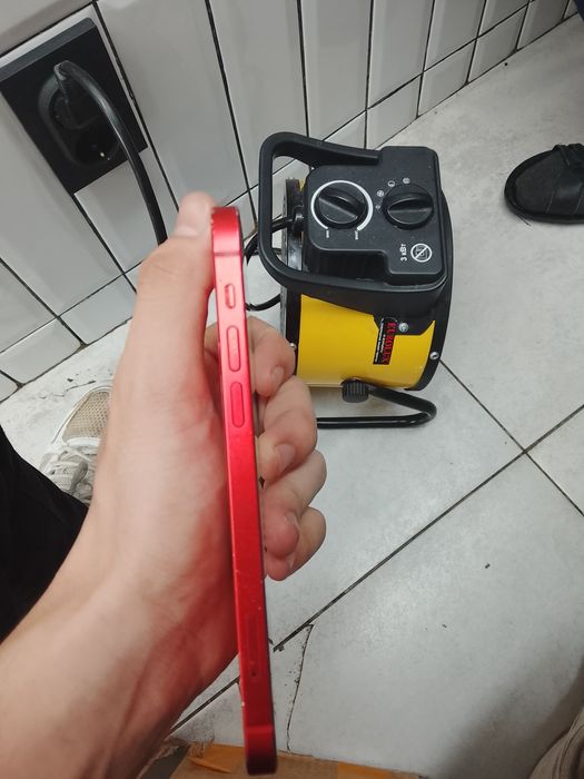 Айфон 12 заблокированный