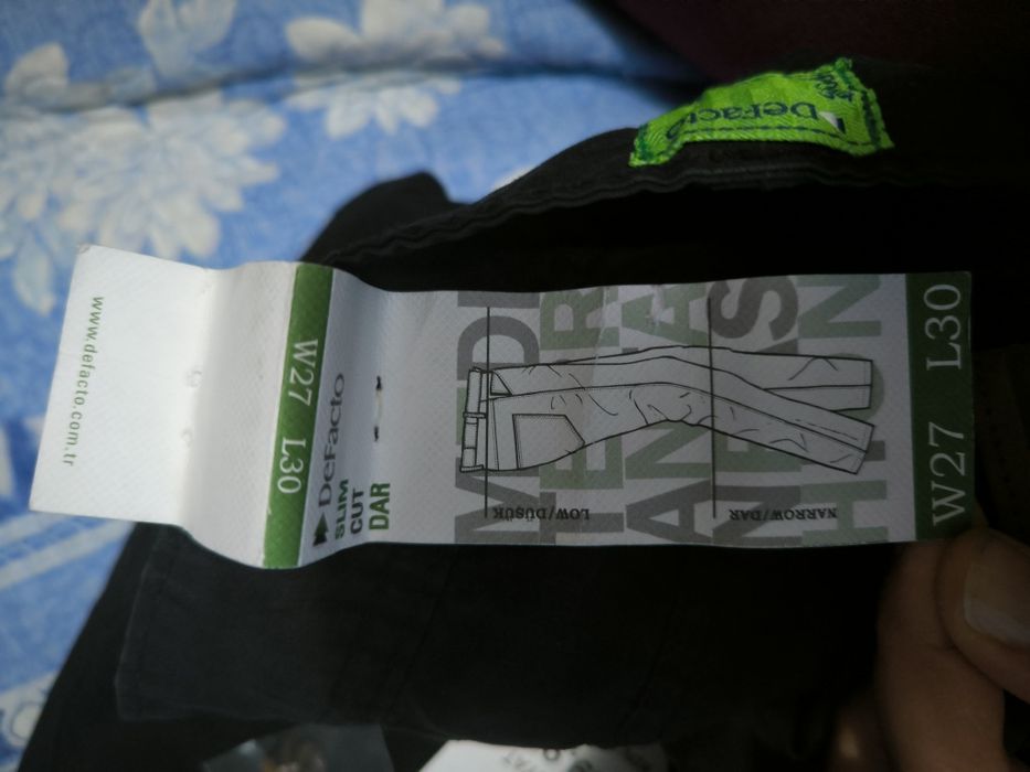 Продаю двое брюк на 12-15 лет