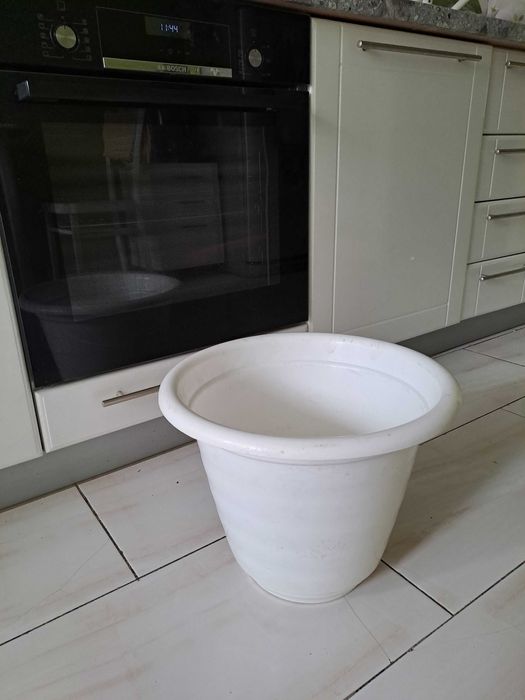 горшок для цветов