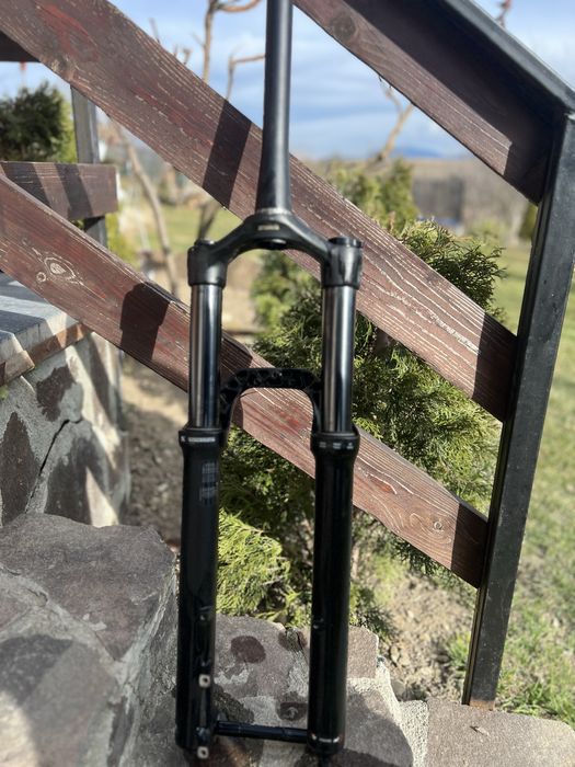 Furcă E-MTB Rockshox 35 marime roata 29 inch