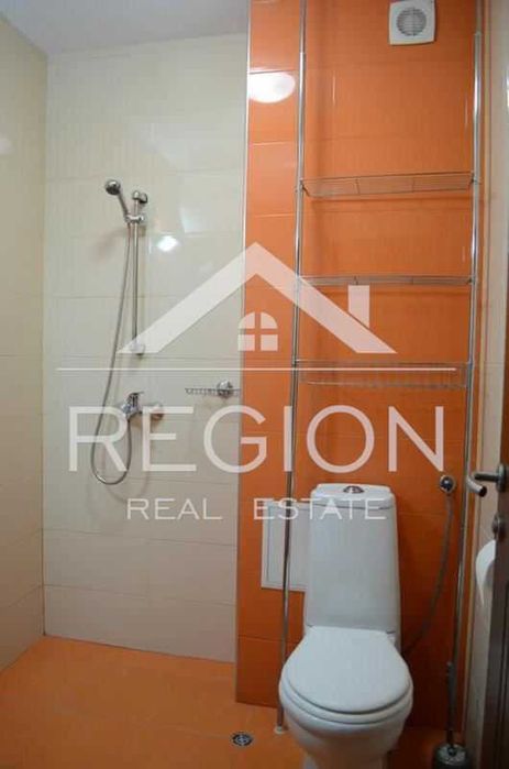 Дава се под наем Четиристаен апартамент в Варна, Център - 117 кв.м за 800 € - Снимка #11