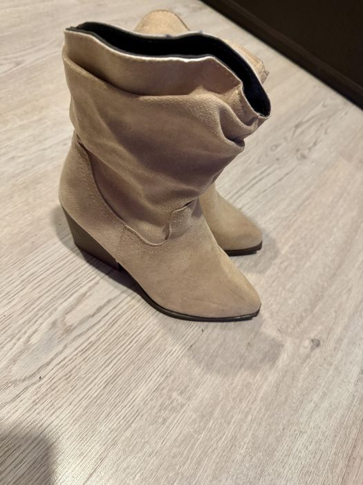 Botine ciocate nr 37