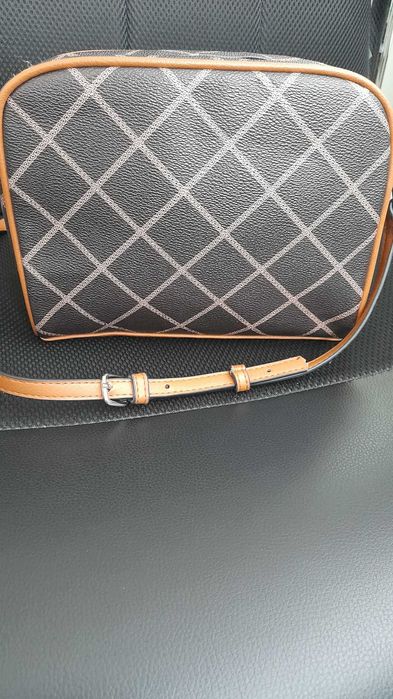 Кафява чанта за през рамо CATWALK