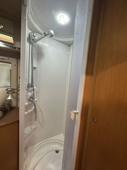 Каравана в къмпинг Аспровалта