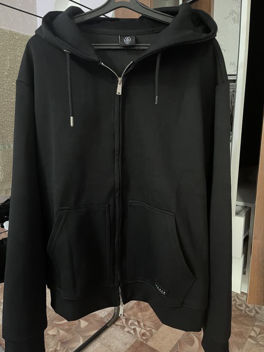 Продам Худи новый