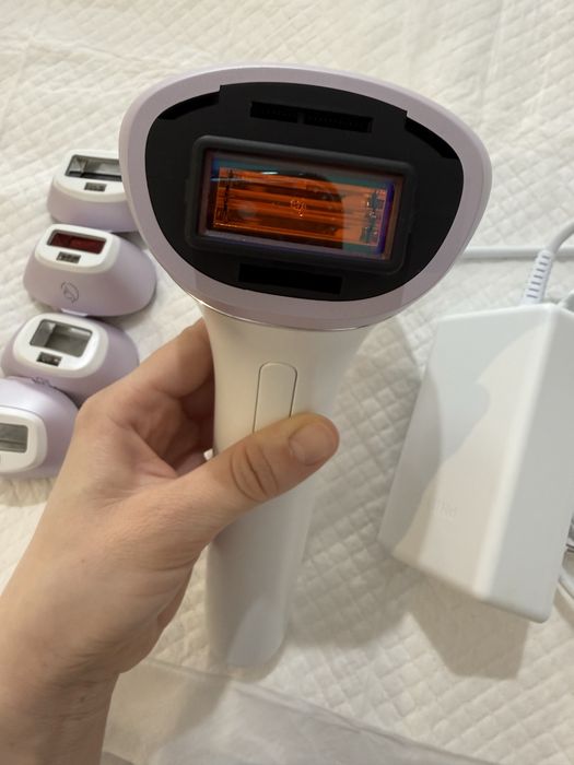Epilator IPL Philips Lumea Seria 8000