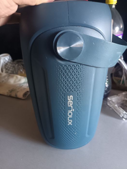 Vând boxa Serioux