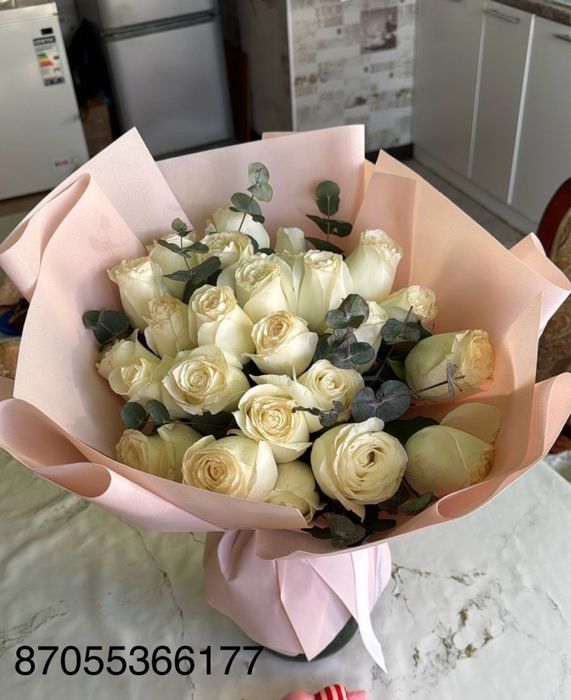 Свежий букет, 25 белые розы