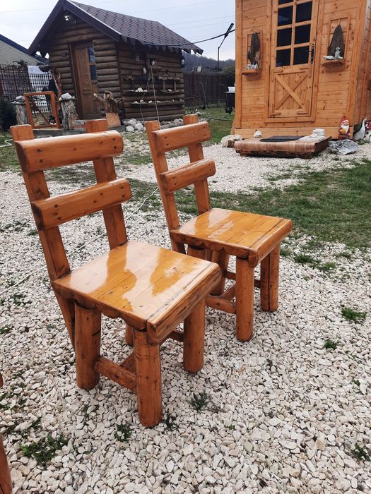 Obiecte rustice din lemn custi caine mese fantani