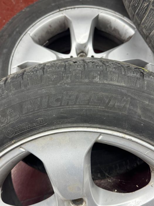 Vand jante bmw x3 17’ cu anvelope michelin iarna