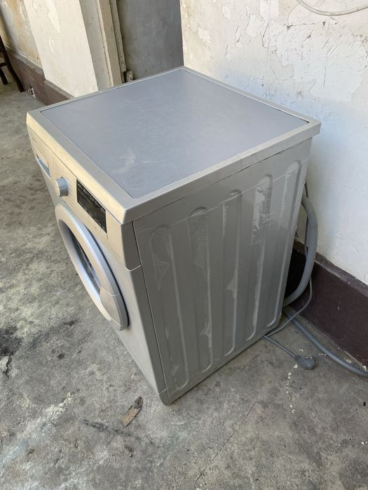 Midea Kir moshina sotiladi 8 kg