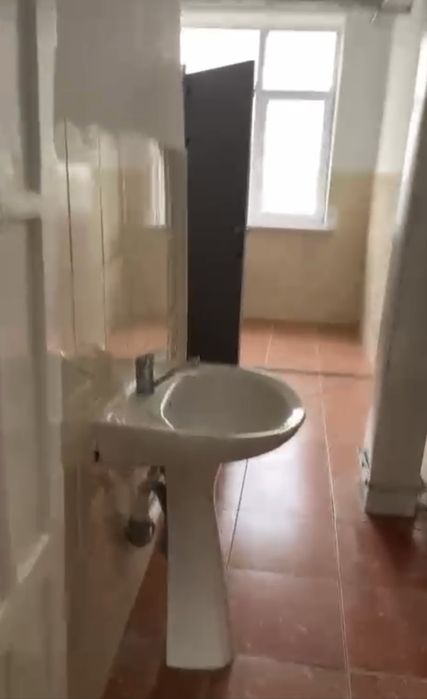 Сдается в Аренду 3 этажа