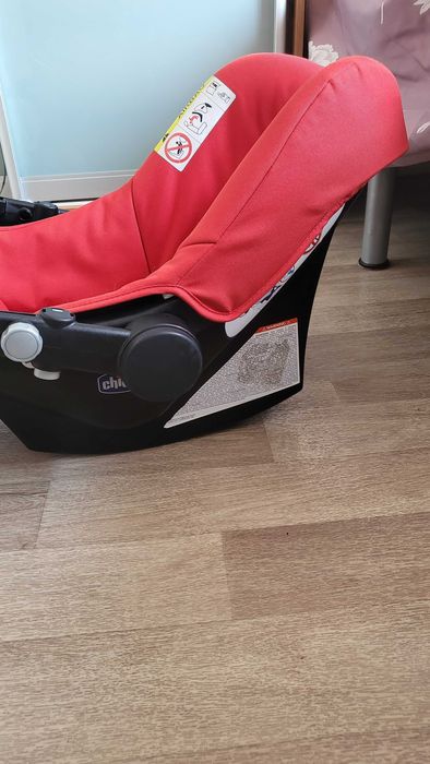 Автокресло люлька Chicco