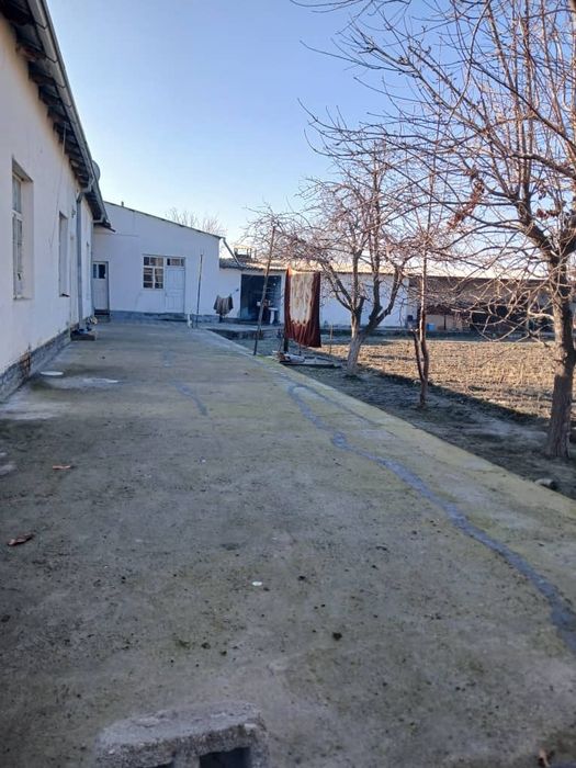 uy sotiladi hamma sharoyiti bor tayor uy