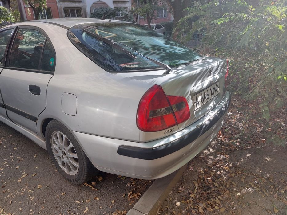 Mitsubishi Carisma