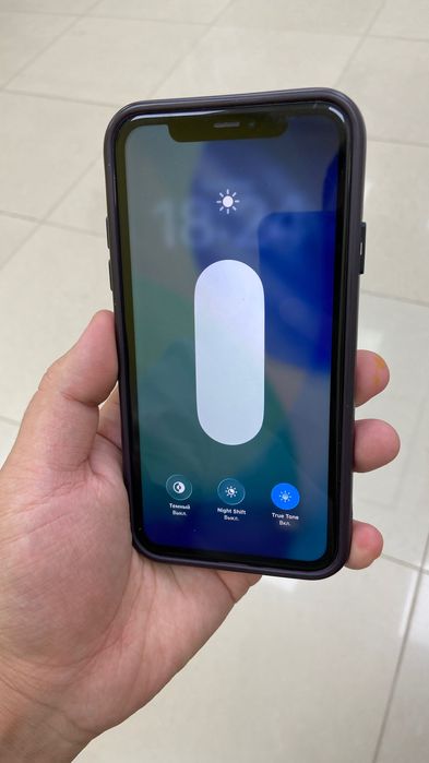 Продам iPhone 11 64 GB