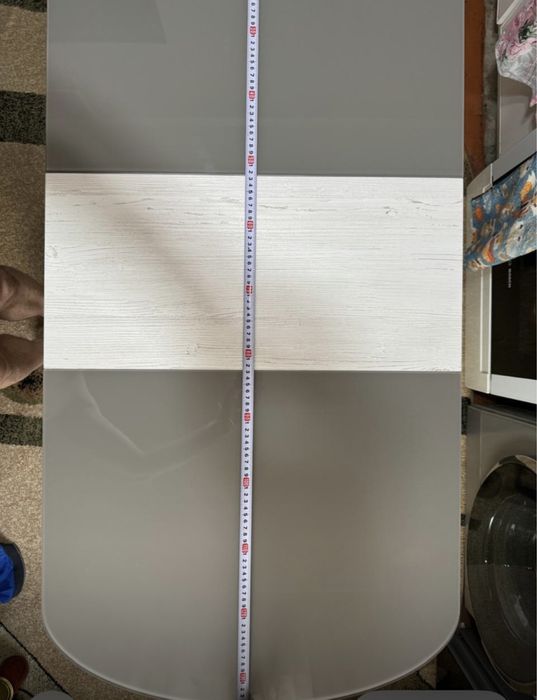 Продам кухонный стол.