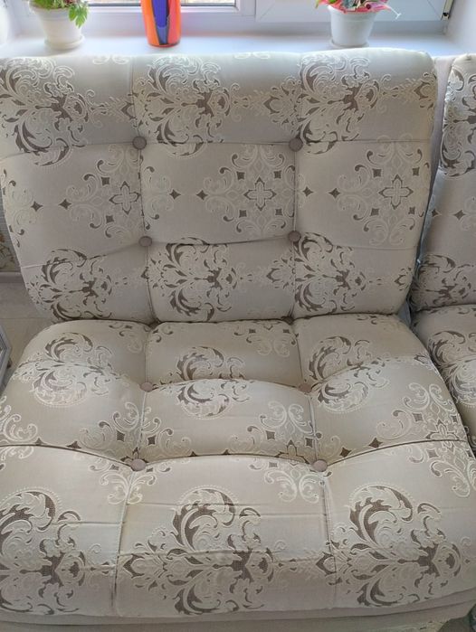 Продам Диван с кресло!