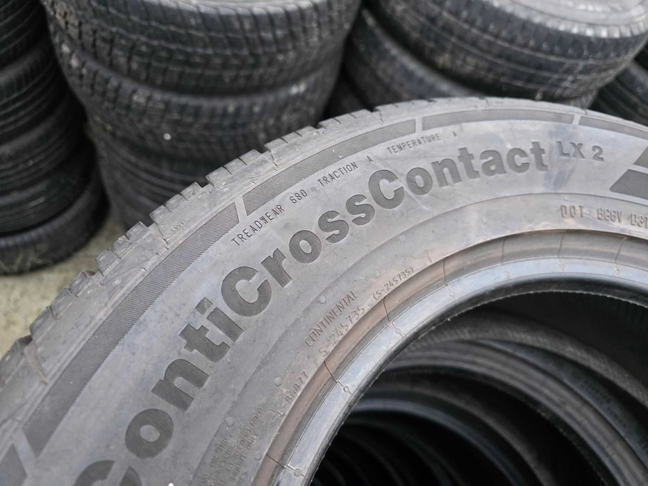 2бр Като нови гуми 215 65 16 - Continental