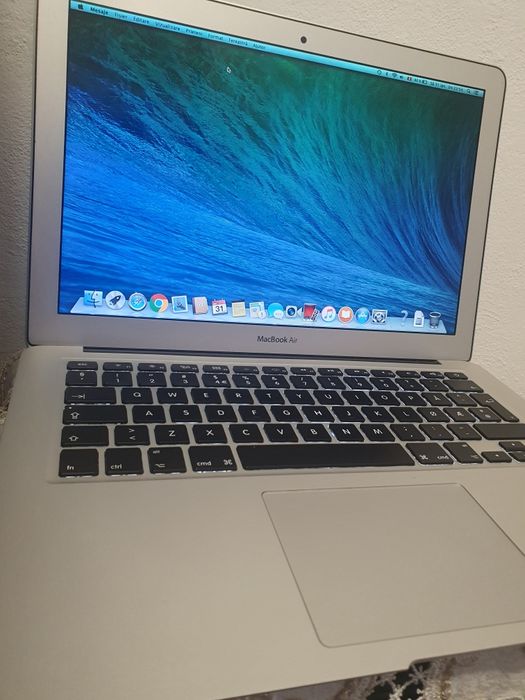 MacBook Air model A 1466