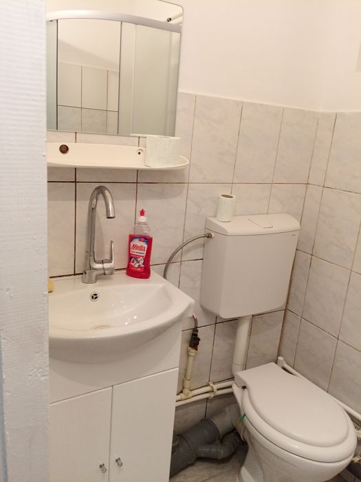 Inchiriere Camera, Etaj 3/4, 24mp, zona Penny Dragaica