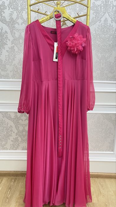 Нарядное праздничное платье