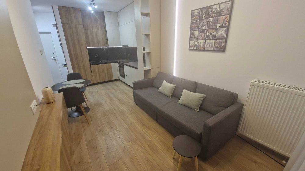 Silk District +loc parcare acoperit cu Priza Electrica disponibil 1NOV ...