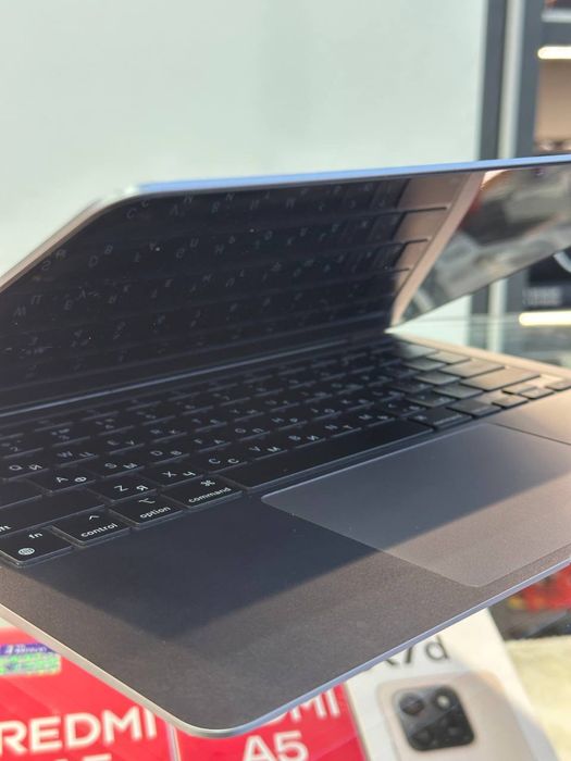 Macbook Air M1 8/256