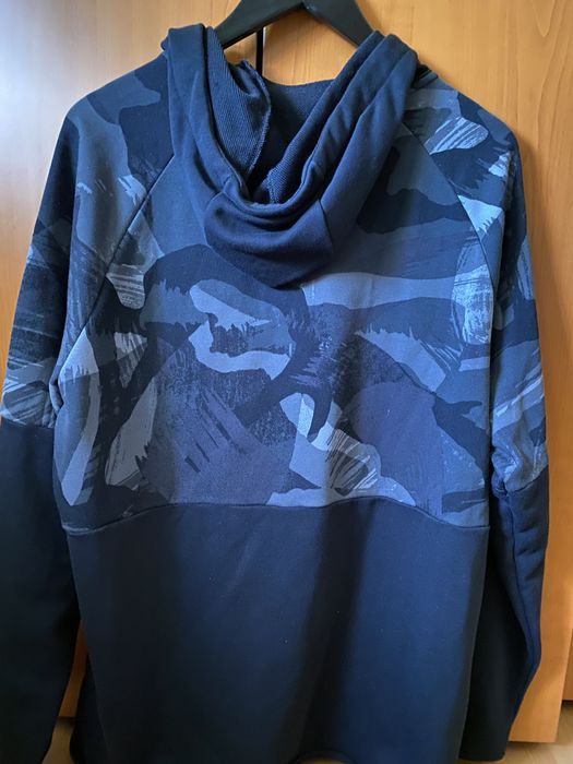 Bluza nike L de baieti