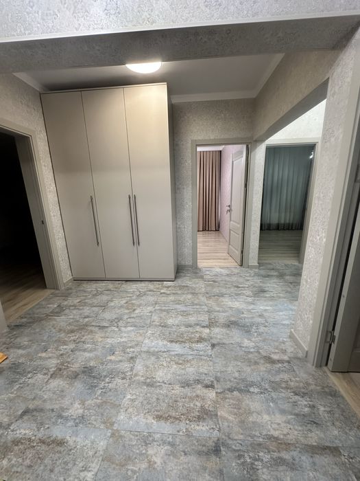 Продается 4 комнатная квартира