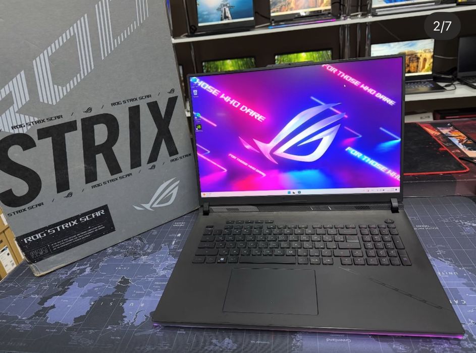 Asus ROG Strix Scar G18 - i9-13980HX/RTX4090