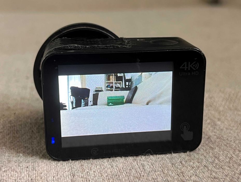 Camera sport COOAU 4K cu ecran tactil Wi Fi, 2 baterii, functionala