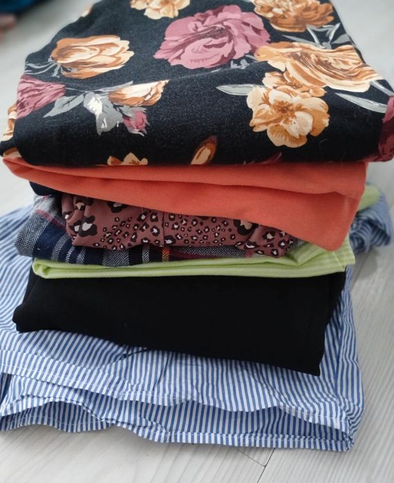 Donez haine dama ,copii ,bărbat