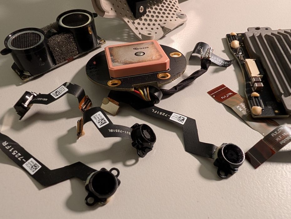 DJI Phantom 4  Diverse componente si module