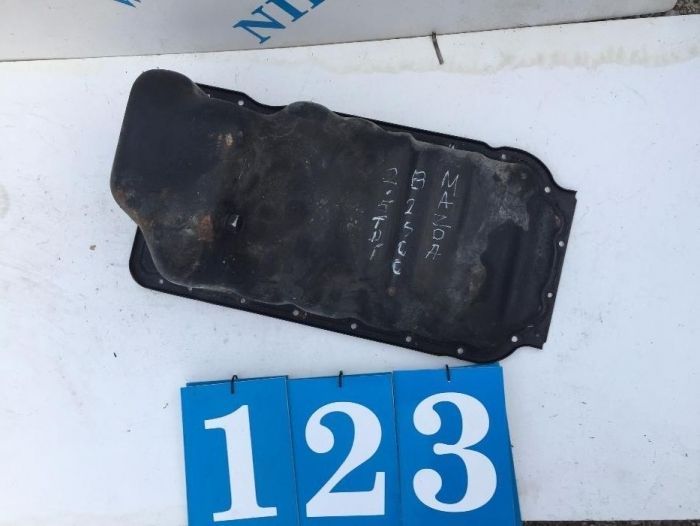 Картер Мазда В2500 MAZDA B2500 Оферта (123)