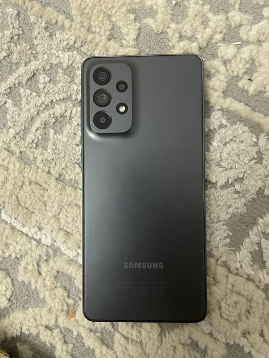 Samsung A73 5G.