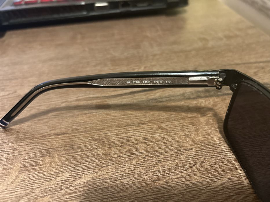 Слънчеви очила Tommy Hilfiger