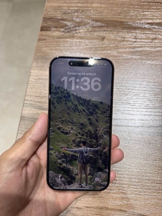 Iphone 16 pro desert
