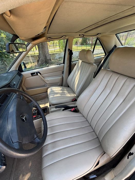 Mercedes 190 w201 classic retro 2,0 benzina piele beige jante rare rial fagure