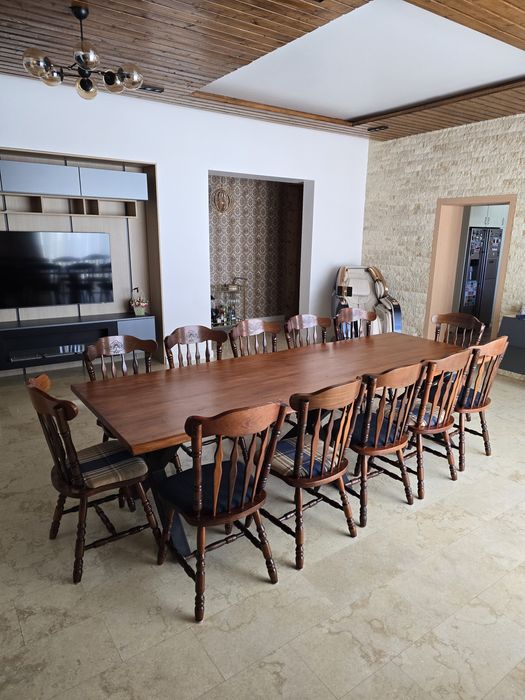 12 scaune din lemn masiv, stil clasic – 6+6 cu tapițerii diferite