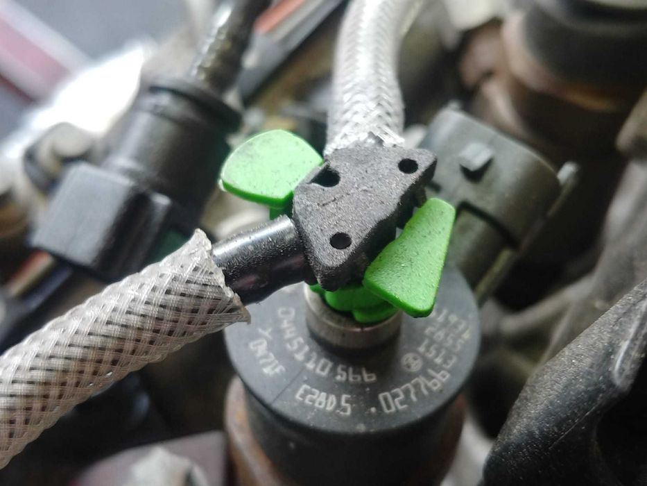 injector 1.6 tdci 1.6 hdi ford fiesta 6 peugeot 208 3008 5008 508 308 citroen c3  c4 0445110566