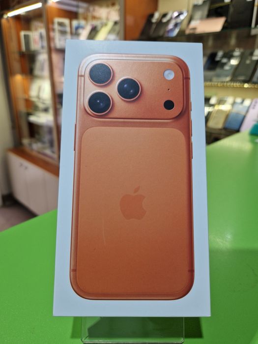 !НОВ! Iphone 17 Pro - 256 GB /Cosmic Orange, Deep Blue, Silver/